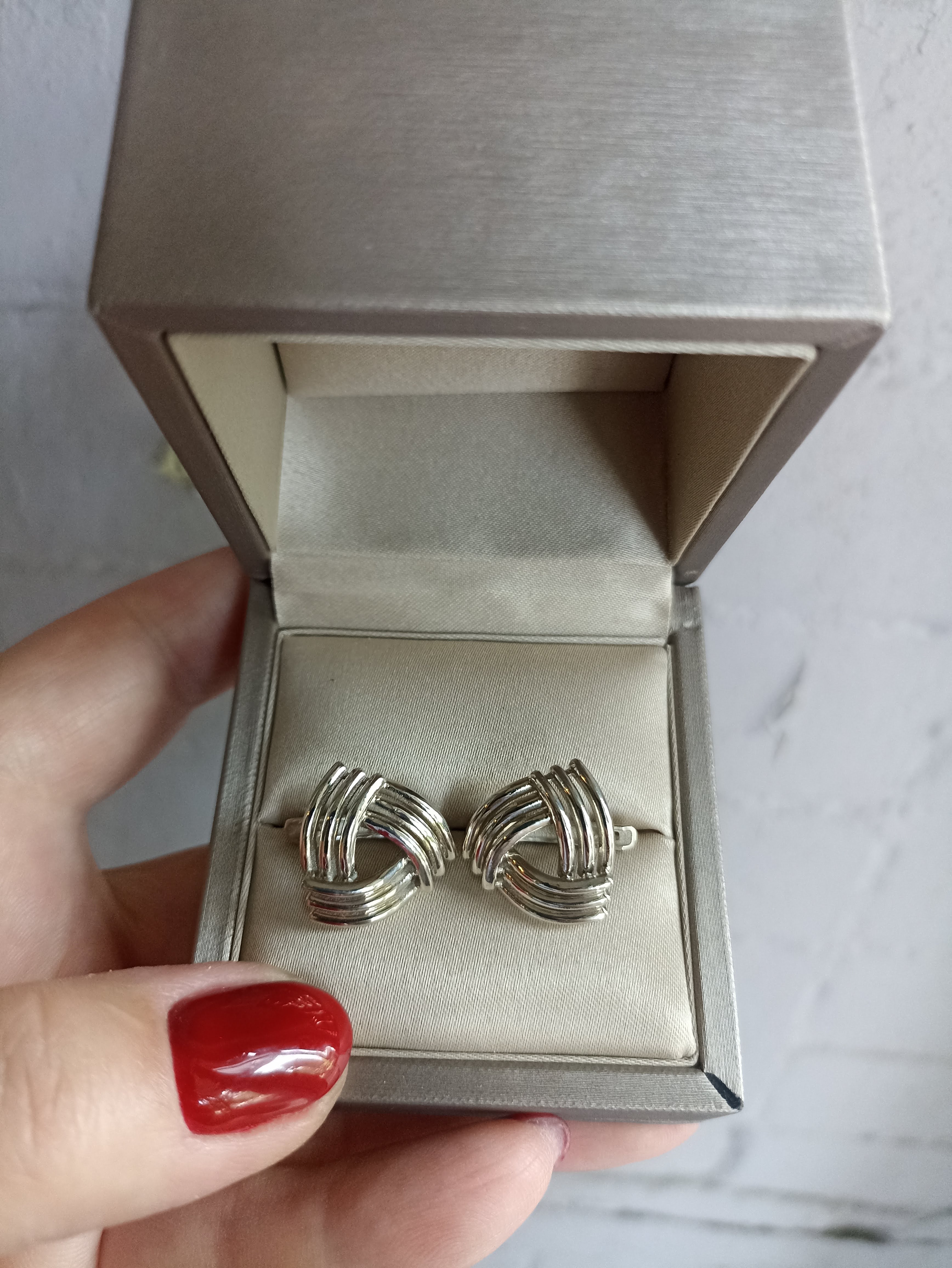 Серьги из белого золота 3