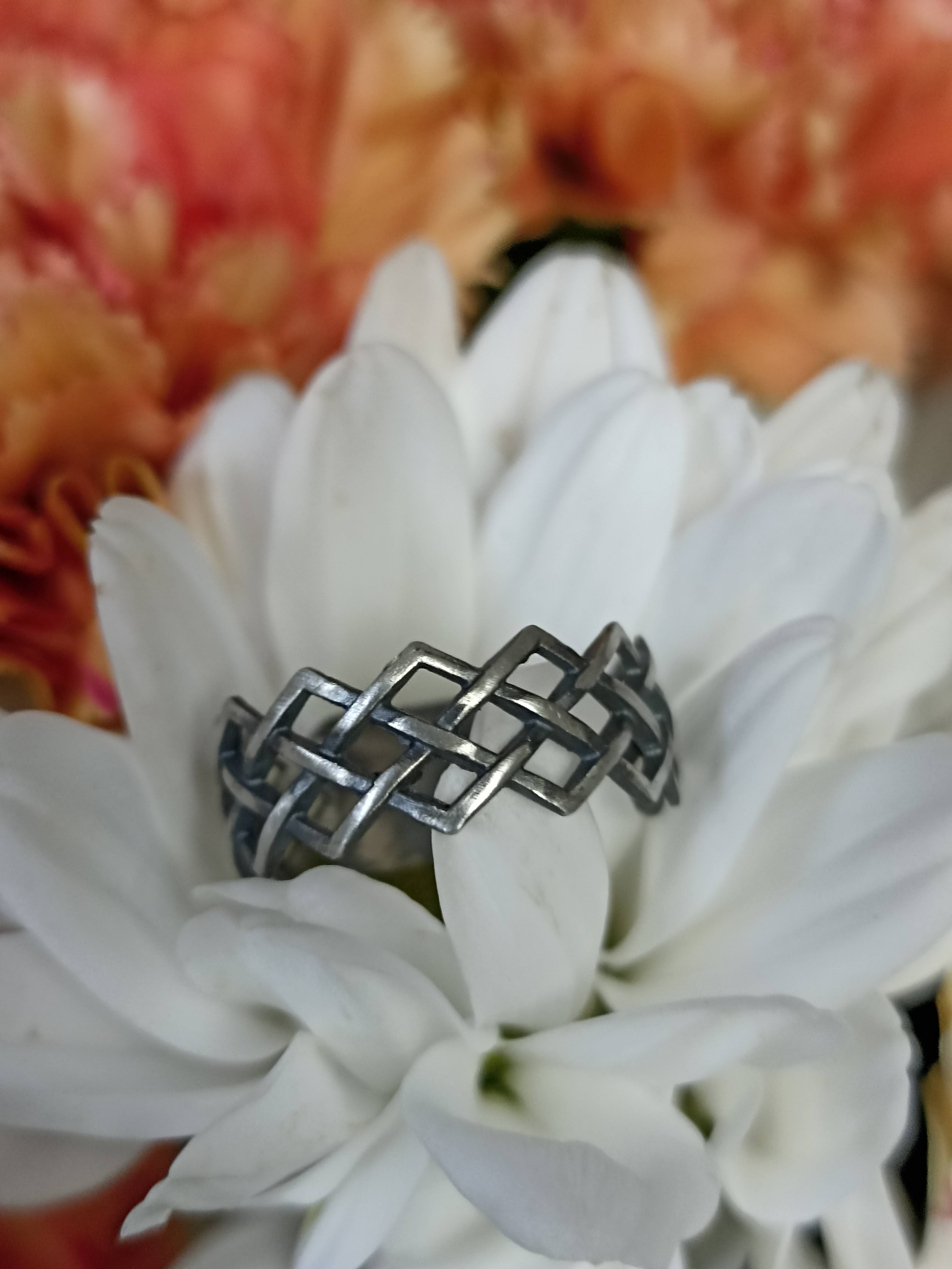 Серебряное колечко с чернением